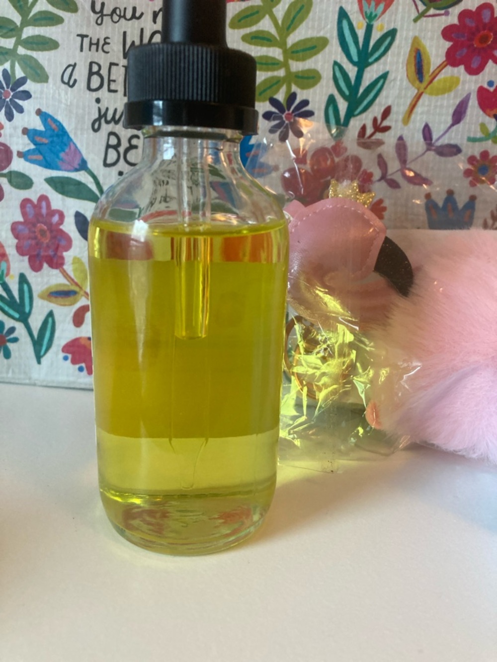 Beautiful Bundle-Aminnah scrub & body oil, pouch, bag charm, mask - Picture 7 of 15